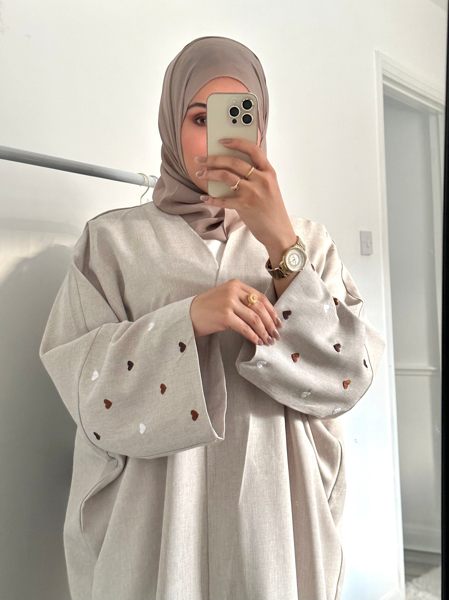 Open Linen Heart Abaya
