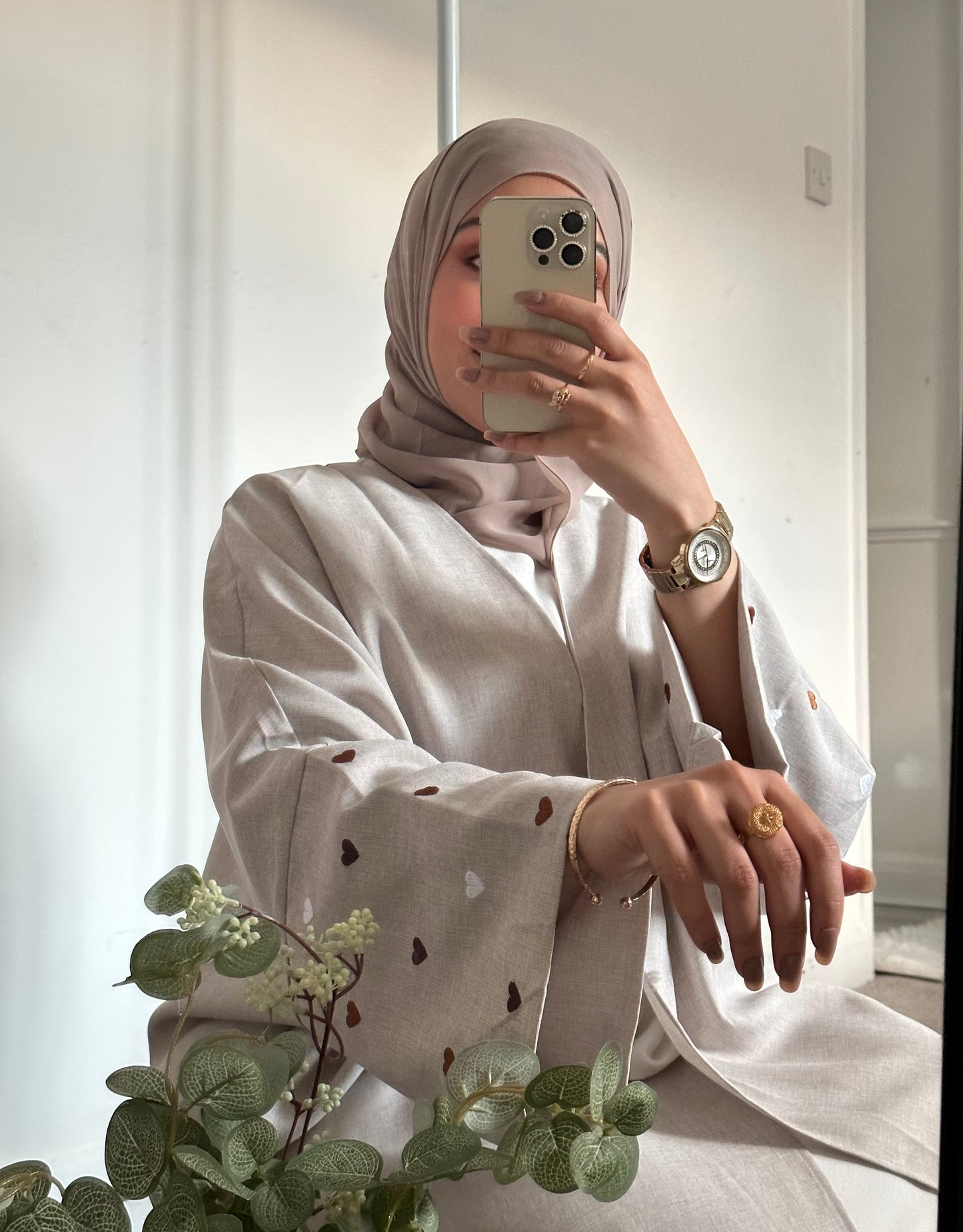 Open Linen Heart Abaya