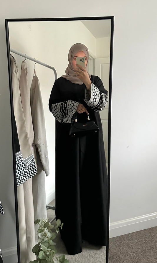 Maryam Embroidered Linen Black Abaya With Belt